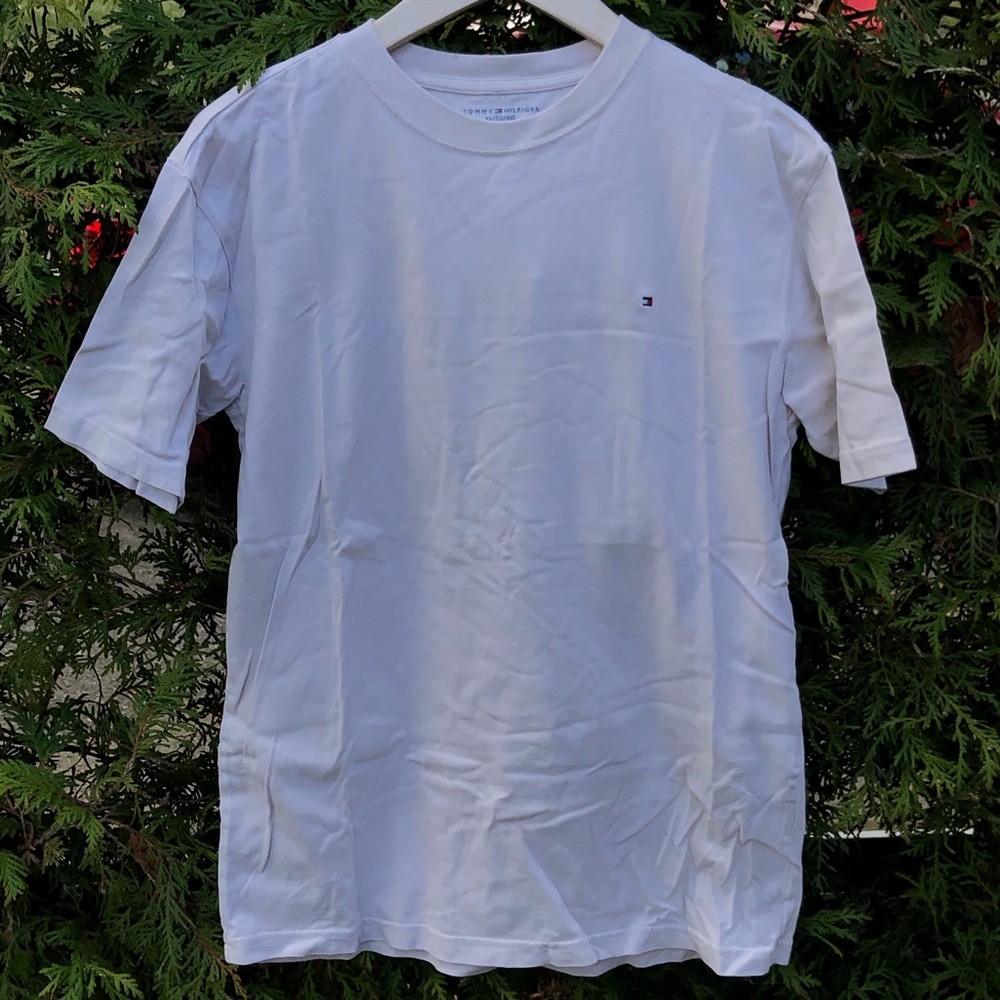 tommy cream tee shirt